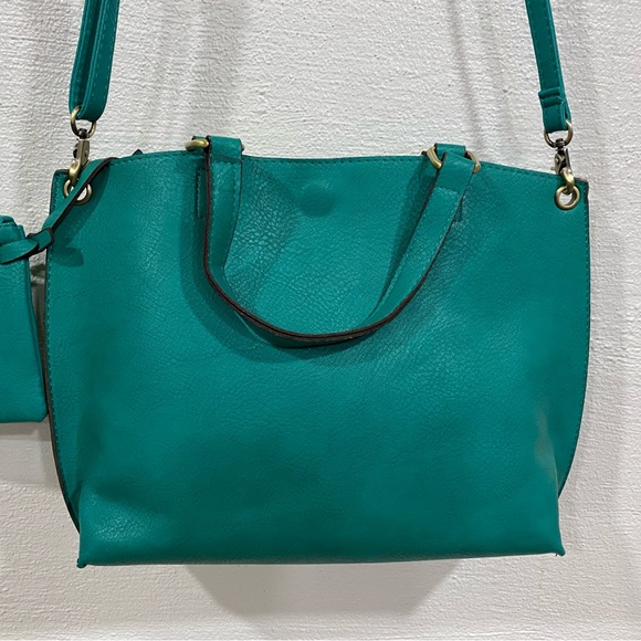 Free People Purse and Detachable Wristlet Green With Brass Color Hardware - Picture 3 of 12